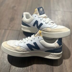 New Balance CT300 Court Line Sneakers White Navy Suede Women’s 6 Men’s 4.5